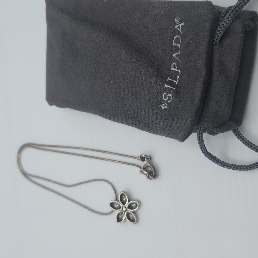 Silpada Sterling Silver Floral Necklace